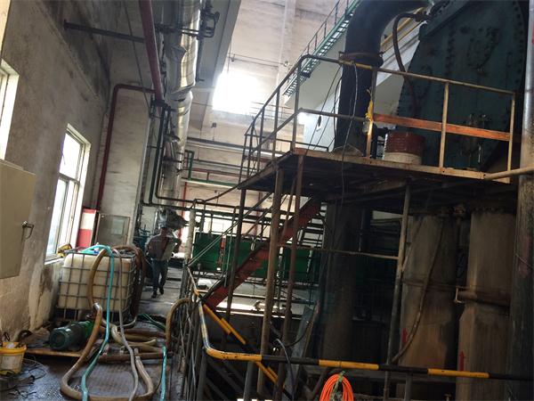 凝汽器化学清洗中.JPG